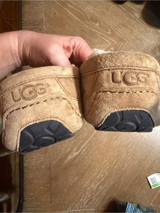 UGG Mens Tan Slippers Size 13